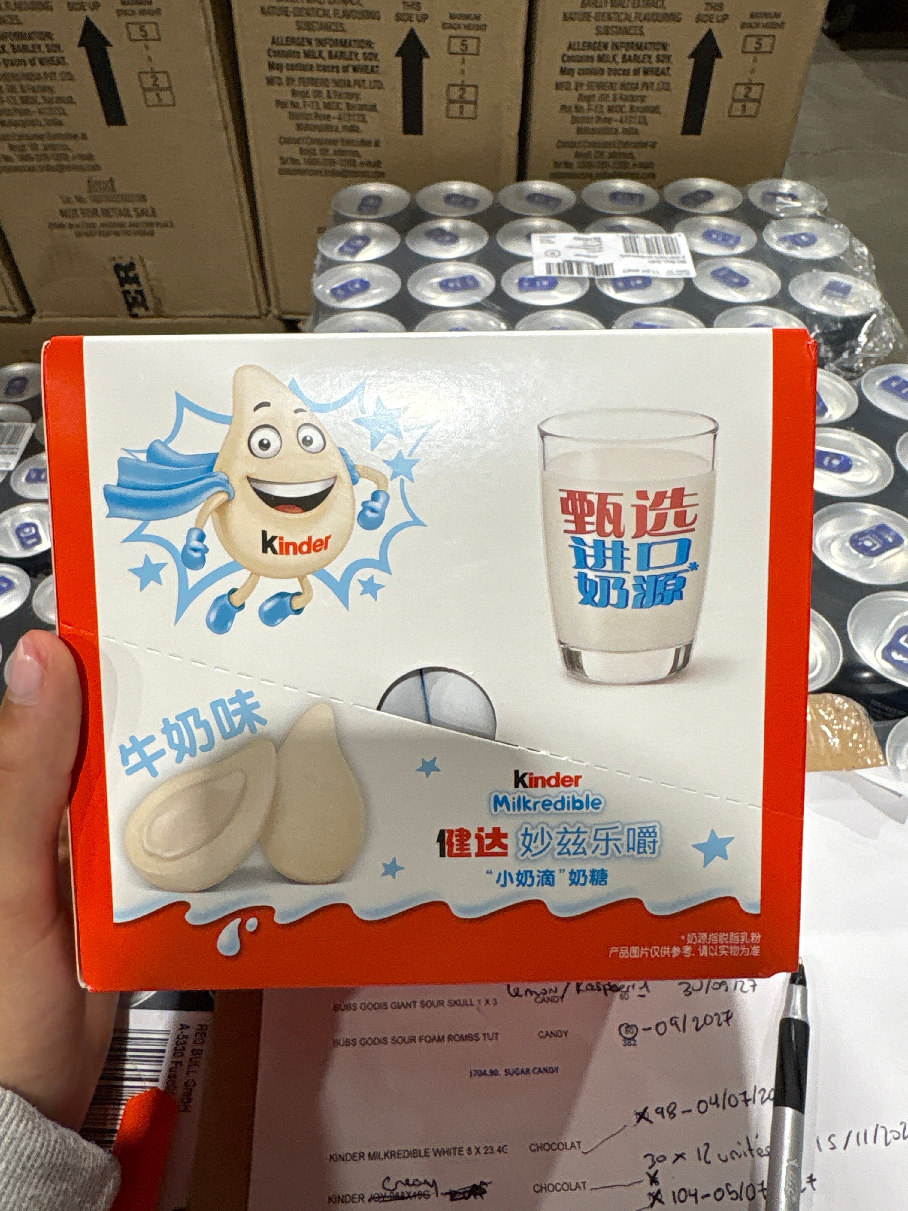 Kinder milkredible White
